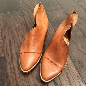 Free People - Whiskey Tan Leather Royale Flat - Size 39.5 - Never Worn